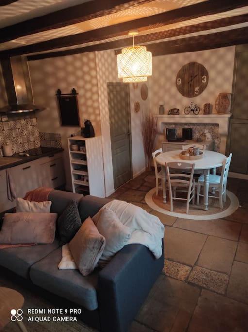 Le Gite "La Belle Epoque" Classe 3 Etoiles Tanlay Extérieur photo